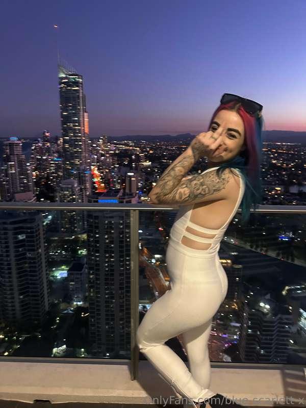 2 x a good view 😝