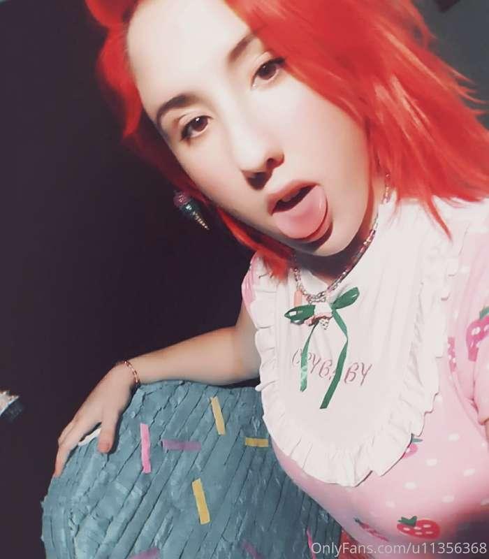 Throwback to strawberry short🎂