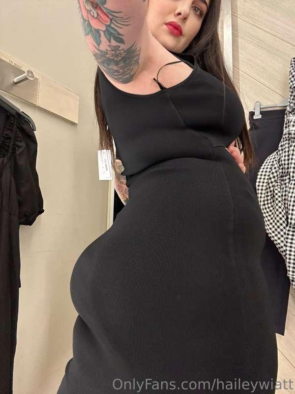 Trying on a new dress in the shops today. didn’t stay on lon..