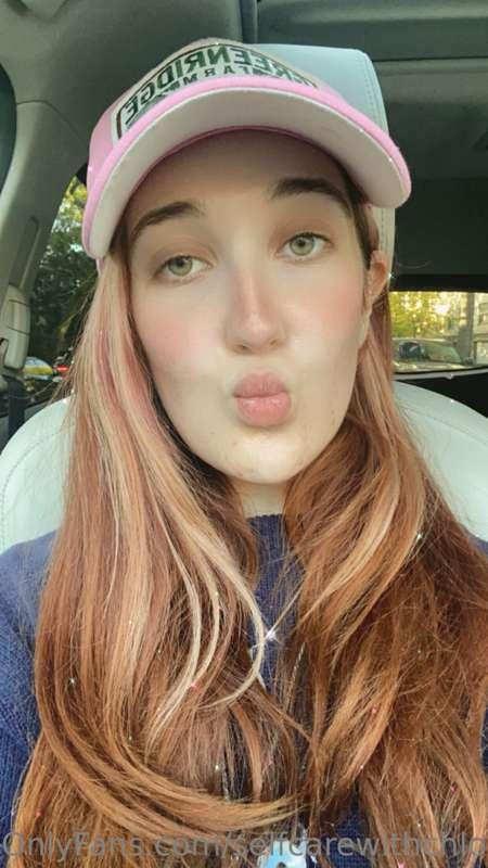 Today felt like a NO MAKEUP day 😆💗 Sometimes, I get insecure..