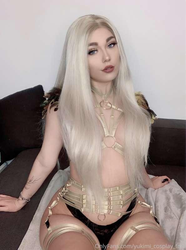 Did super hot topless pics in this outfit today 🥰 will relea..