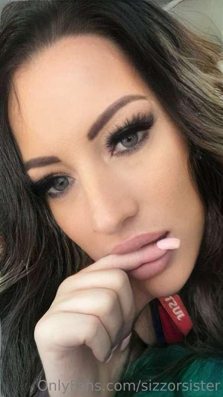 I want something in my mouth 👄