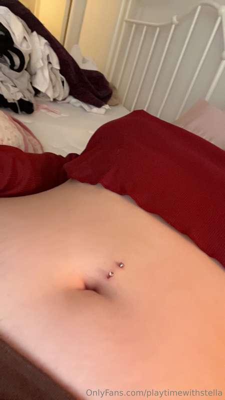 Here’s how my belly piercing is looking!!! Idk if I showed y..