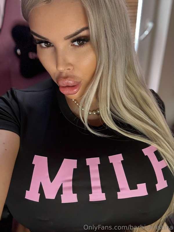 this M!LF wants your attention real bad today… come make me ..