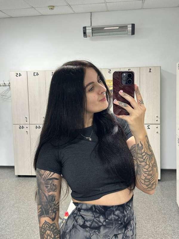 Keep working and moving towards my goal🥰💪 wishing everyone a..