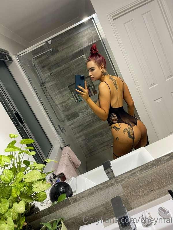Hello my loves !! 

Been a busy weekend for me but I am back..