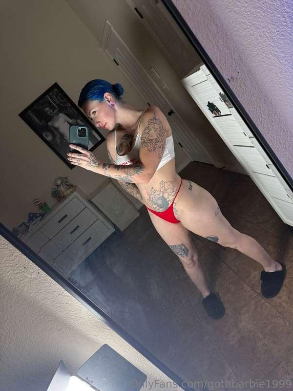 Some sext with me on my VIP rn it’s 60% offOnlyfans.com/kadi..