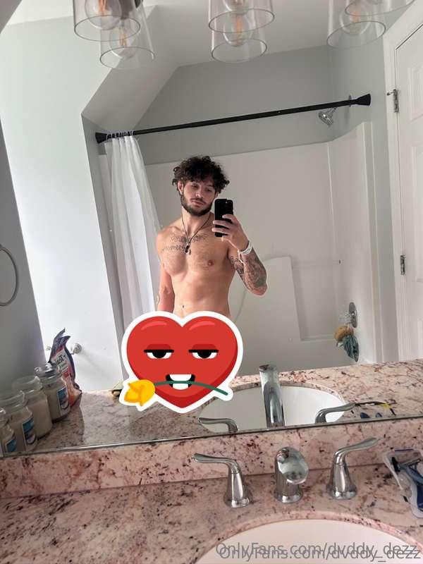 I want you to wrap your mouth around my cock 😈😈