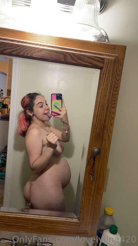lovelylina420 image #0