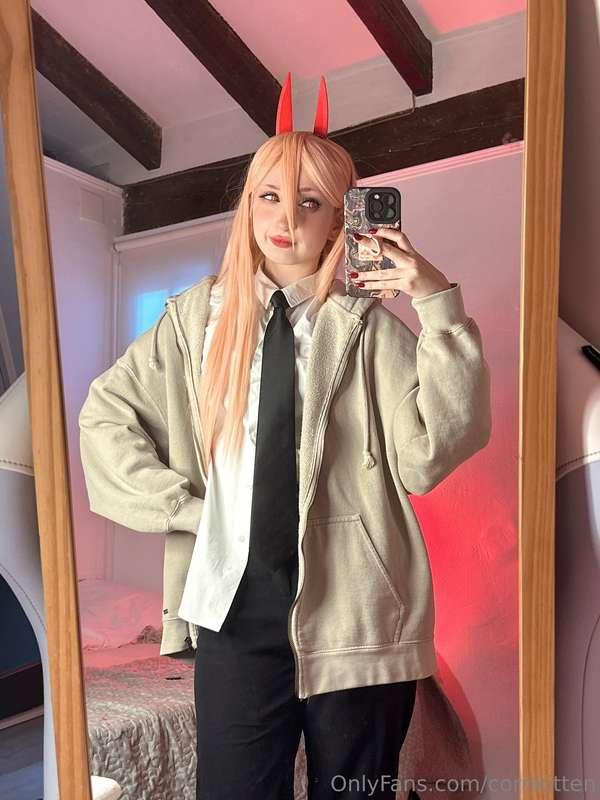 woke up feeling bratty >:3 ( swipe to very last pic for a su..