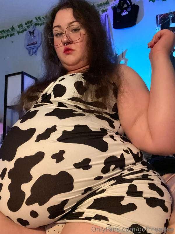 cow print just looks soooo good on a fat girl, wouldn’t you ..