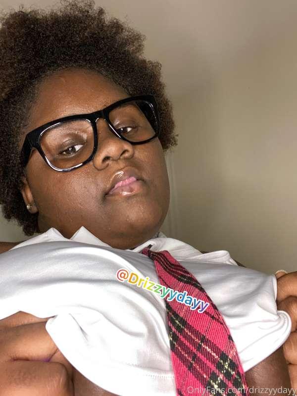 Face and tits🤎🥸