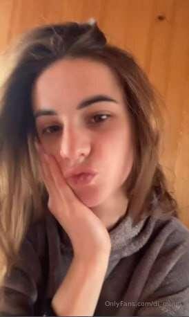 🩷 Subscribe me for free - @hottie_lily 🩷Would you like to sp..