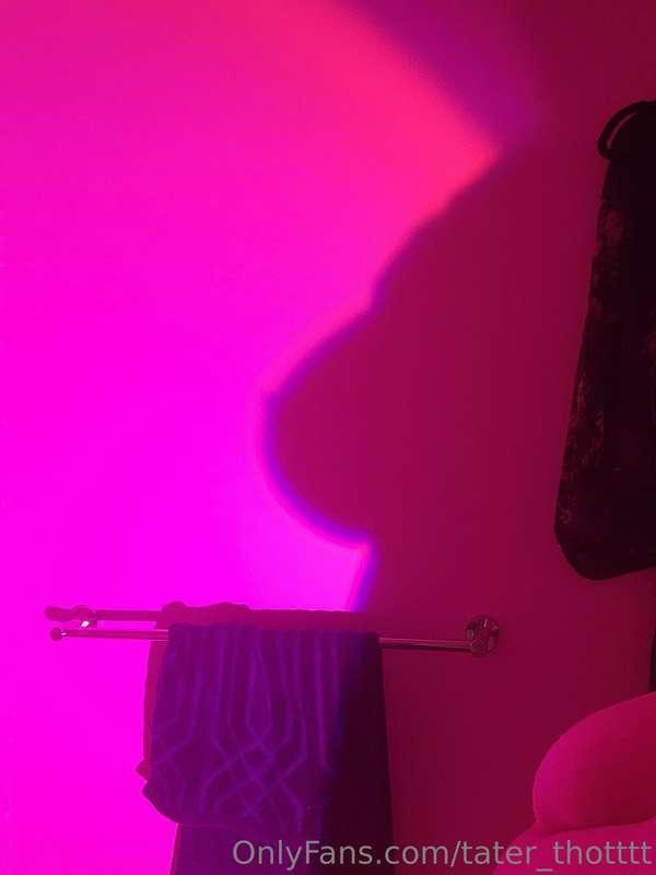 I'm back and Thinking of posting another topless Silhouette ..