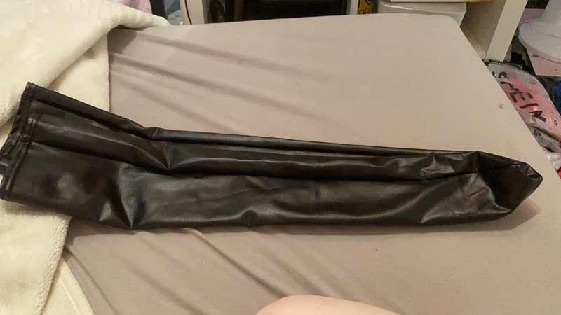 Trying on my Lovely Latex Thigh highs!