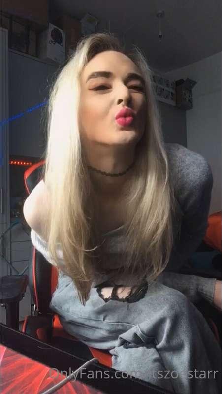 itszoestarr image #6