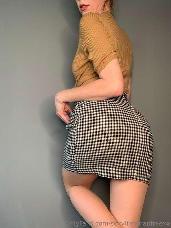 Scroll to the next pic if you want to see what this shy litt..