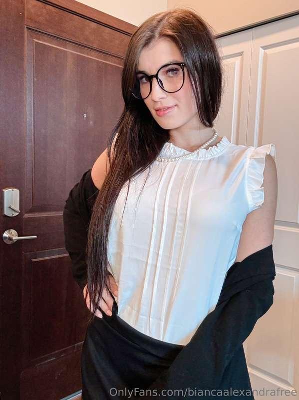 New roleplay naughty secretary cum video!😉💦 you’ve always ha..