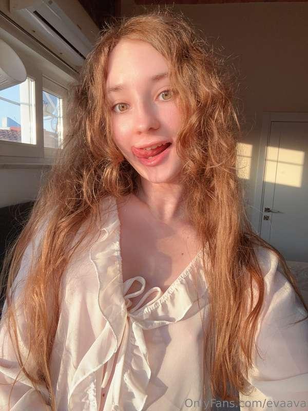 The spoiled princess craves your attention, you have a chanc..