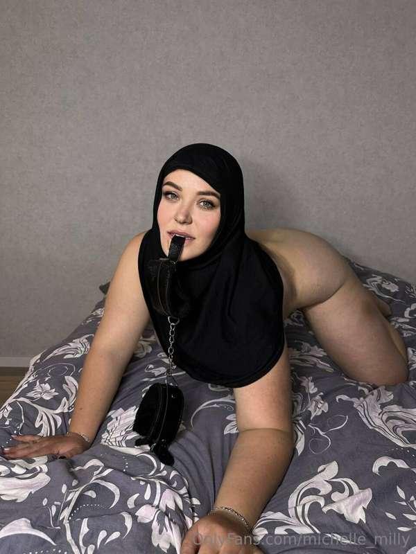 @gulnara✨ Damn this Muslim girl @gulnara🪄✨ so kinky and sexy..