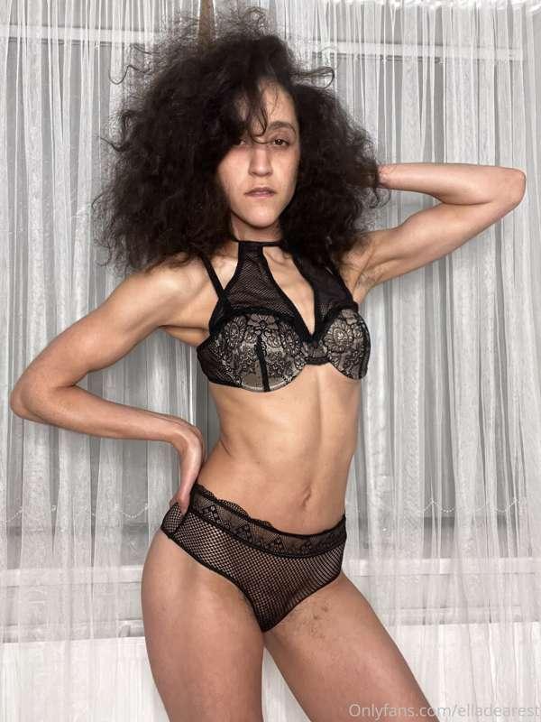 elladearest image #1