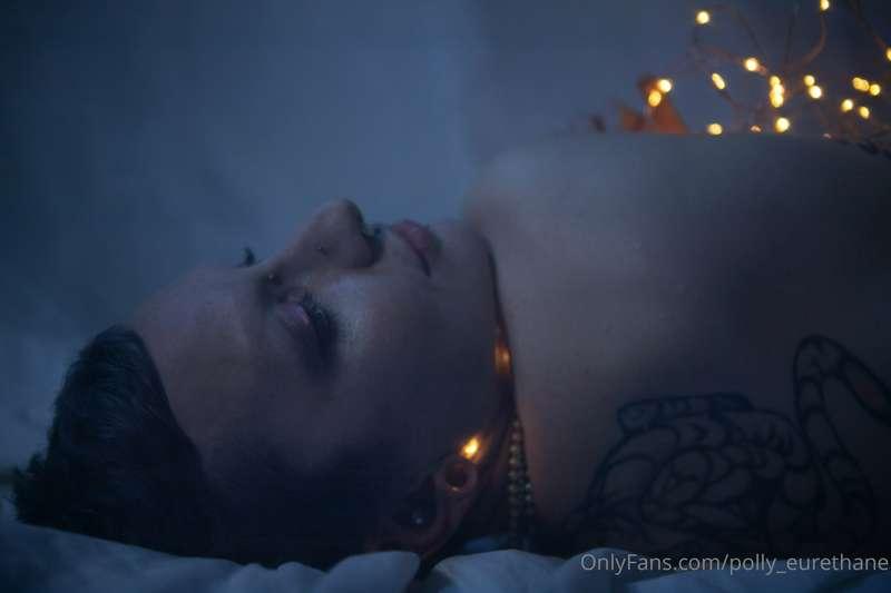 Hello darlings,

It's my big debut! Please enjoy this dreamy..