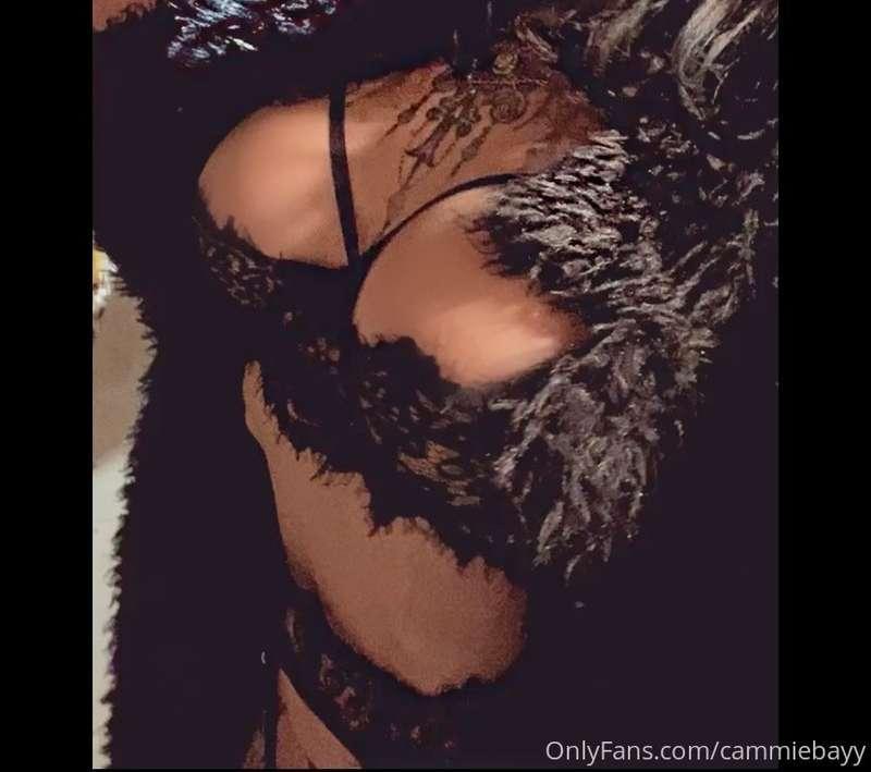 this outfit was off my wishlist and I’m obsessed with it. ha..