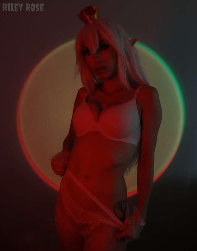 It's Spooky How HOT These Boosette NSFW Pics Are!