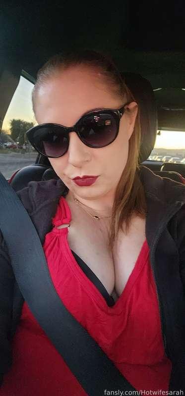 hotwifesarah image #0