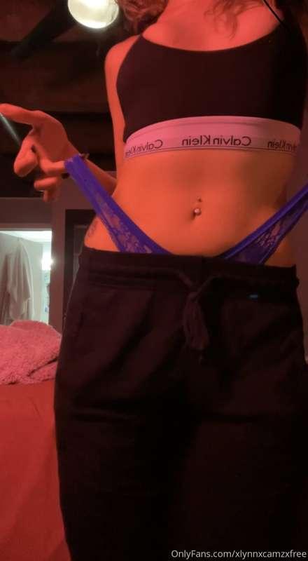 I wish I had gotten more into camming because it seems so fu..