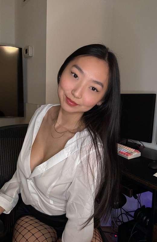 pov: I'm your new secretary