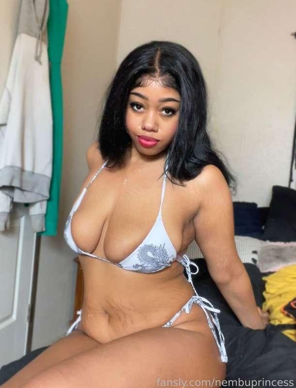 ♥️🫐🍰


#ebony #black #amateur #bikini #tits #tummy #blackgirl #young #thighs #sexy