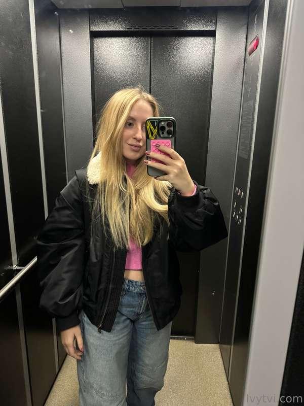 😚On my way to the gym!! Would you like to practice together?..
