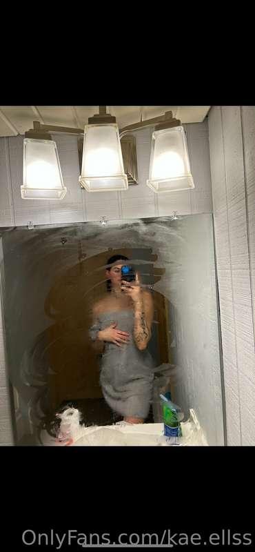Check your DM’s for the pics inside the shower;)