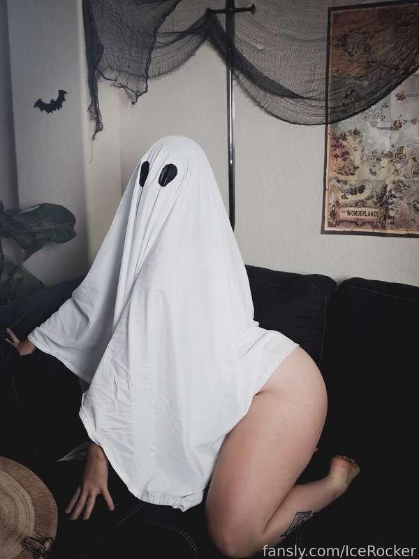 OMG i think my house is haunted 👻😱