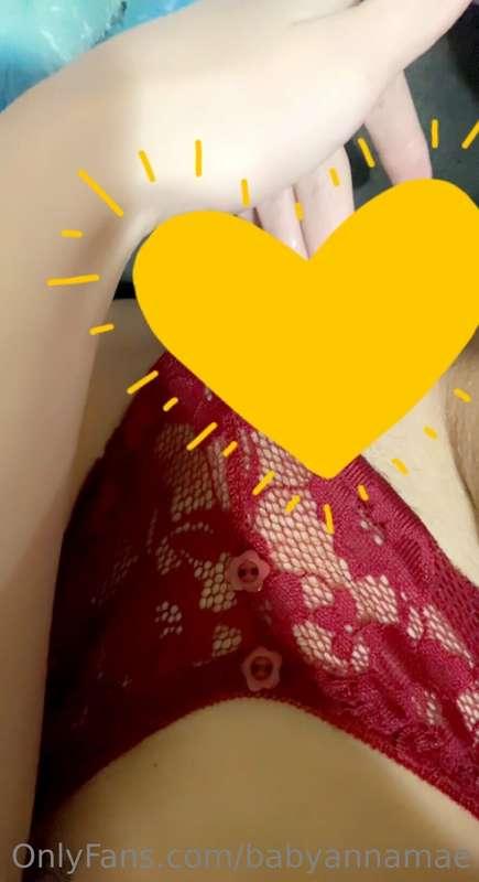 cum see (and hear) how i wet i am right now 😈 

*don't forge..