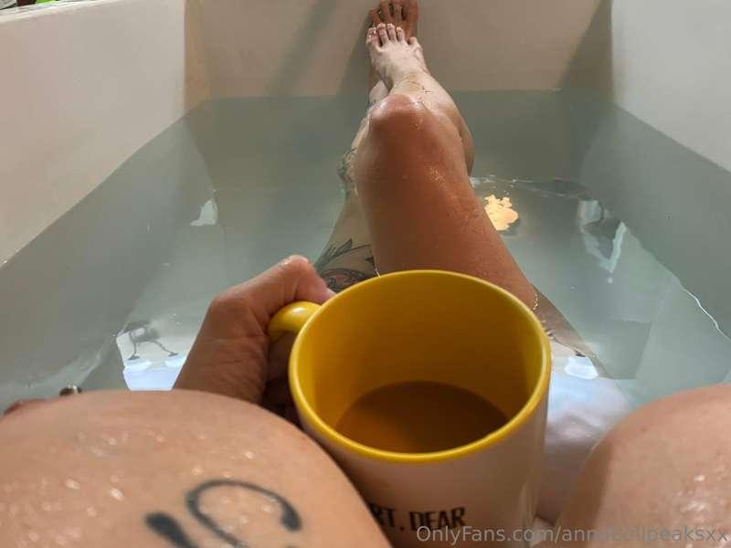 Good morning Boobies and Toesies, cause that’s the BEST way ..