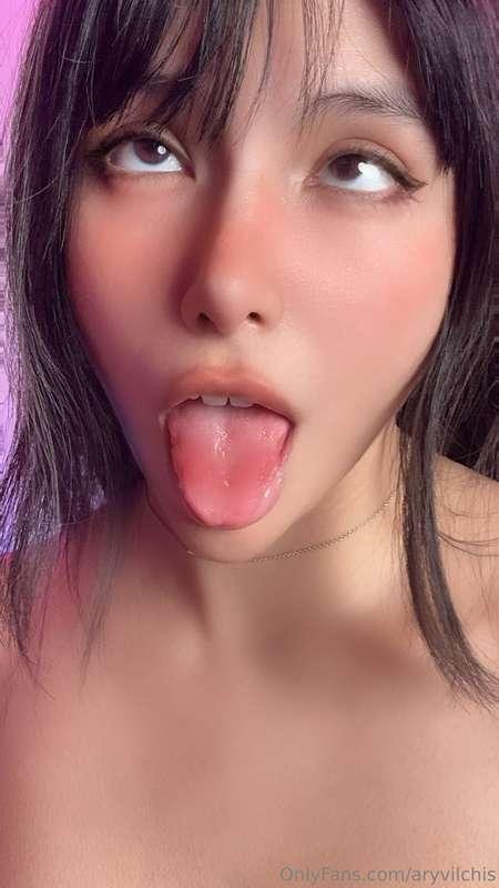 Me dejas chupar la puntita? 🥵