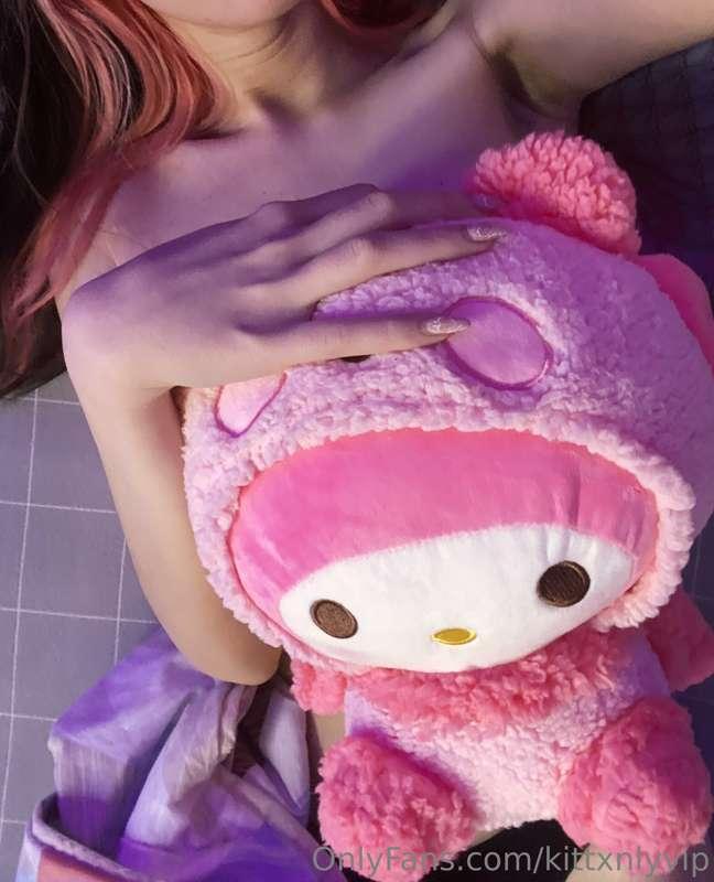 Was feeling really horny and needed to play first thing uwu