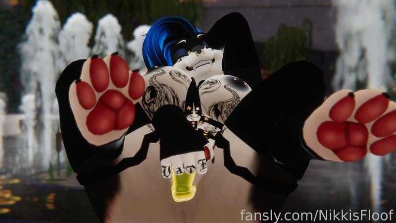 nikkisfloof image #3