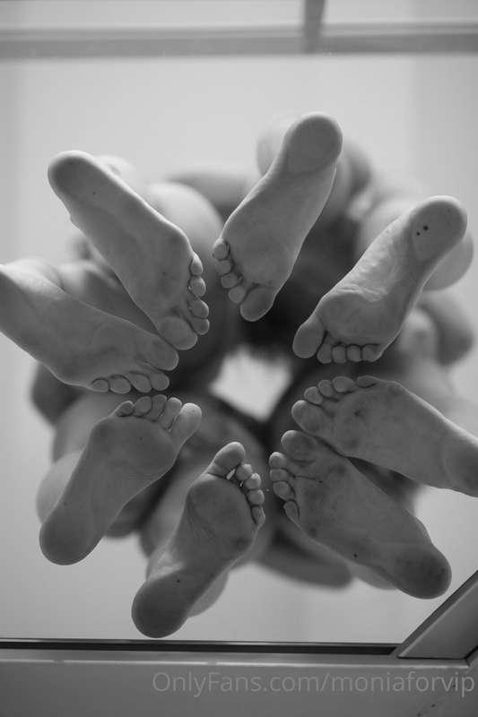 Siete pronti per una ondata di Girls?👣😏  non vedo l'ora di f..