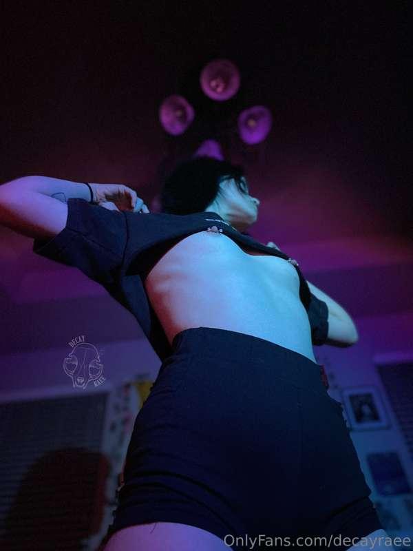 my cats pov 🐈‍⬛