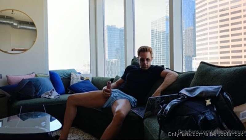 Esto es una de las cosas que iba a pasar en el apartamento d..