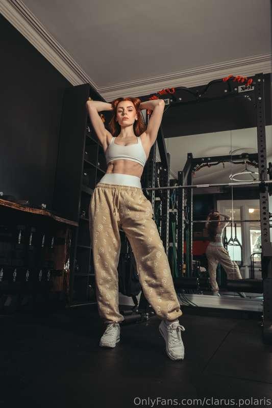 Who knew a good workout could lead to even better views? 👀 