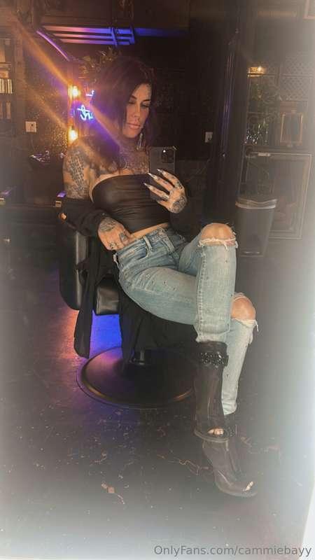 I was feeling so sexyyyyyyy in the outfit, so tell me I’m pr..