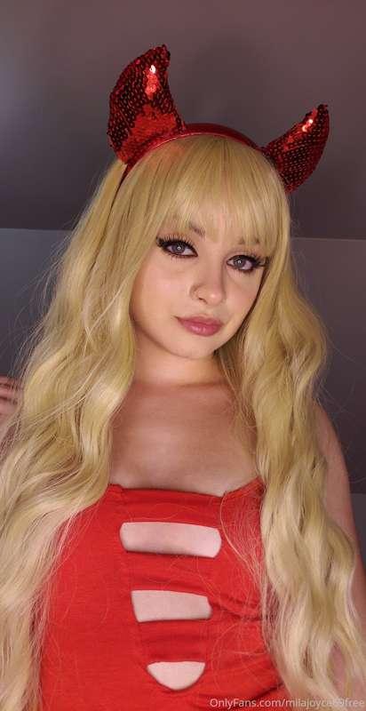 This Halloween party slut wants to ride some cock! See it al..