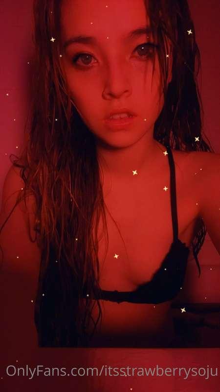 itsstrawberrysoju image #1