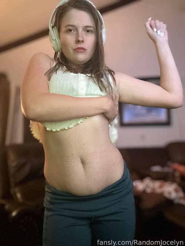 randomjocelyn image #1
