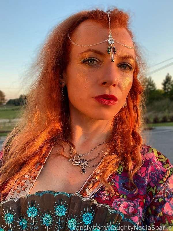 irisgoldea image #1