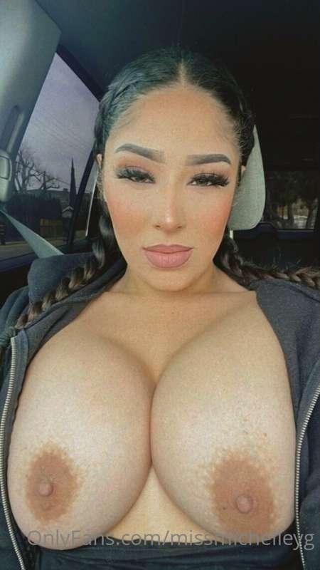 suck on them daddy 😜